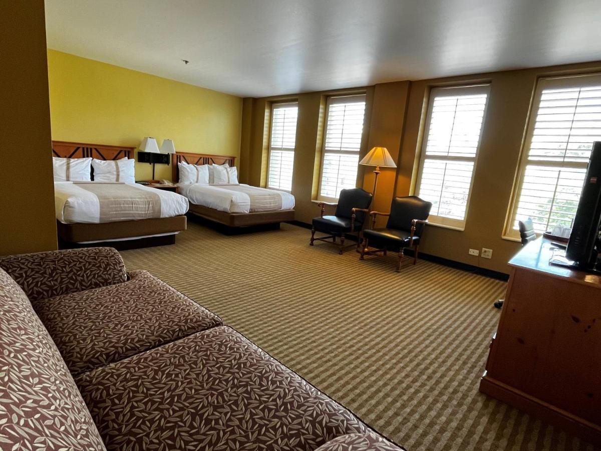 Double or Twin Room City View