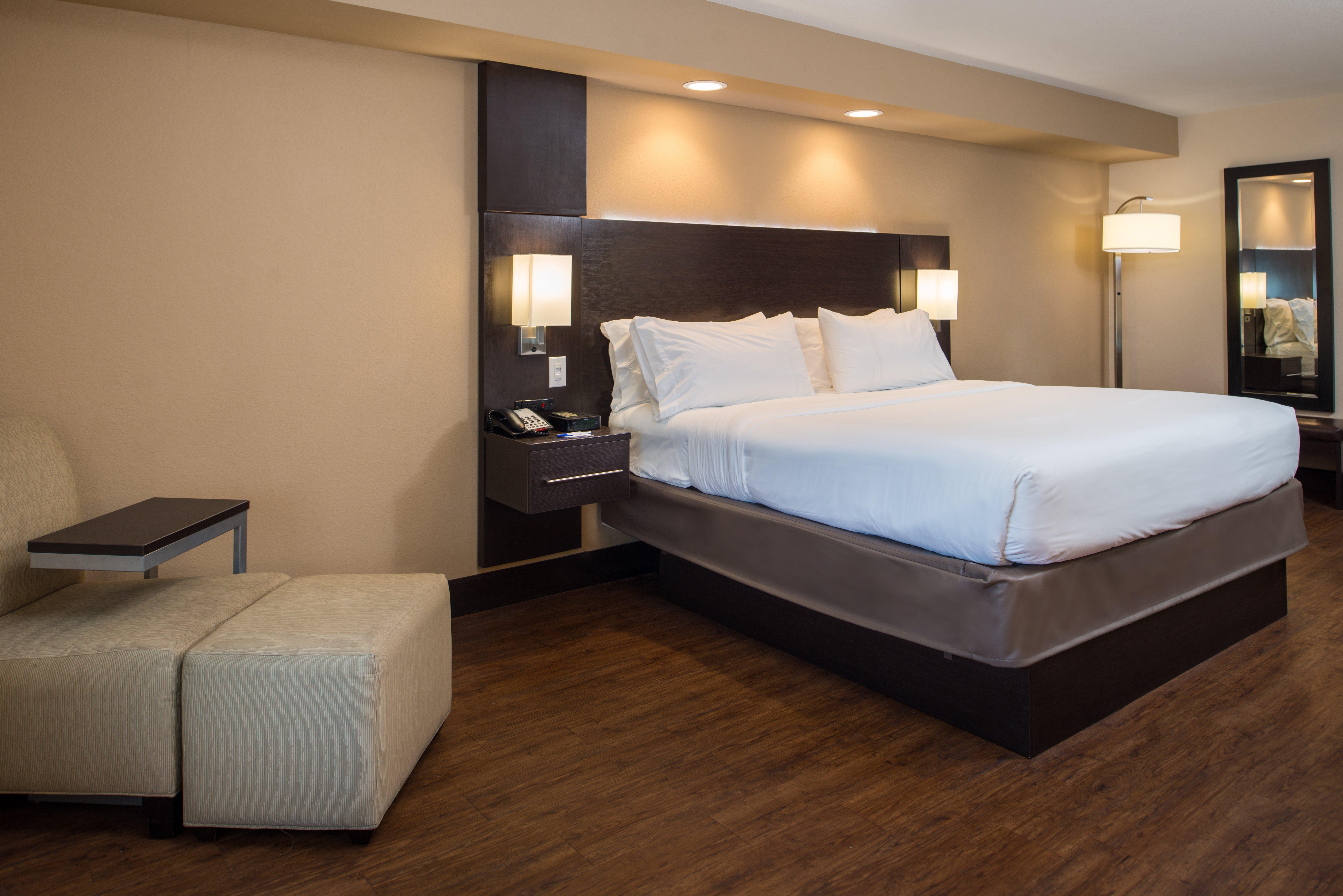 Standard King Room