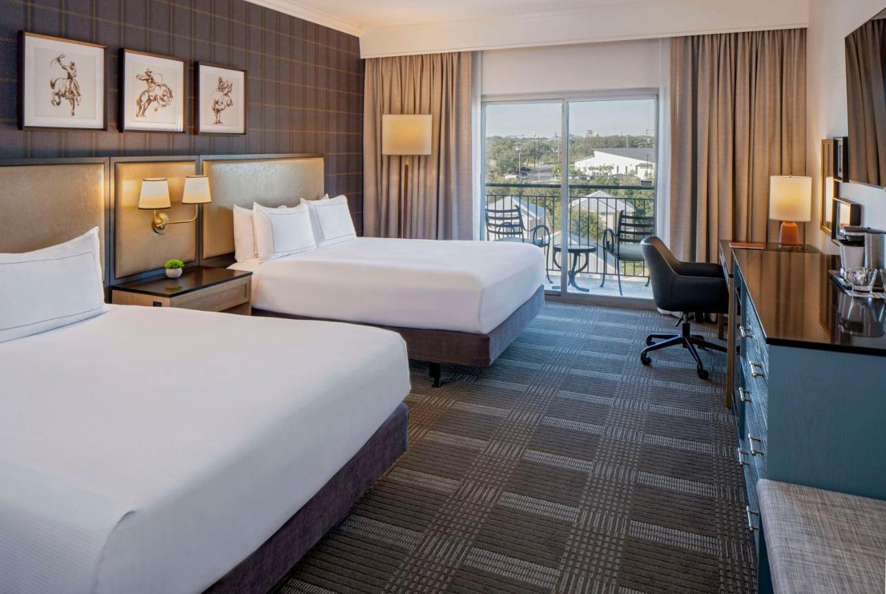 Queen Room Two Queen Beds Balcony