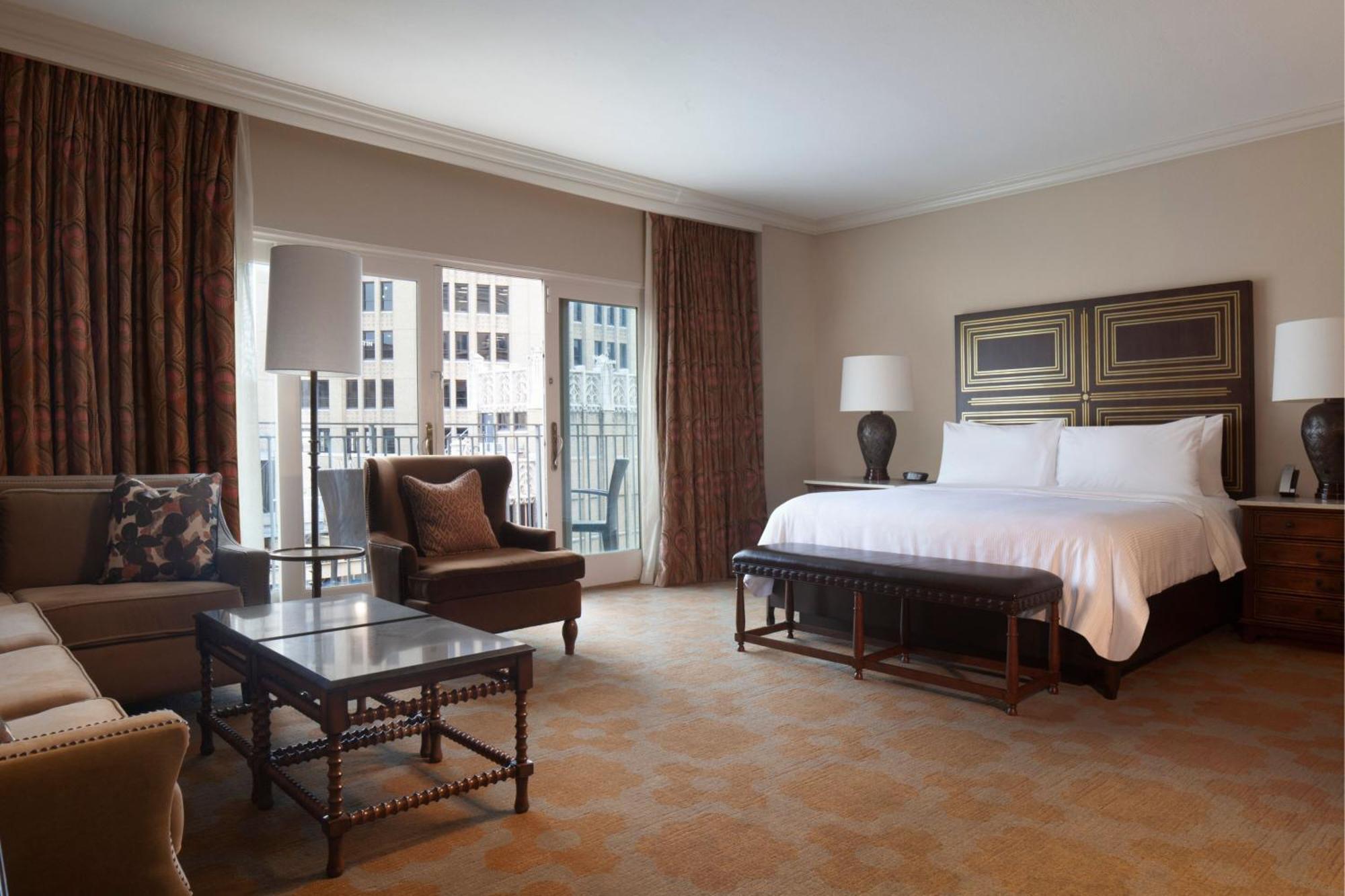 1 Bedroom Studio Suite, 1 King, Sofa bed, River Side view,1709560089:JPEG