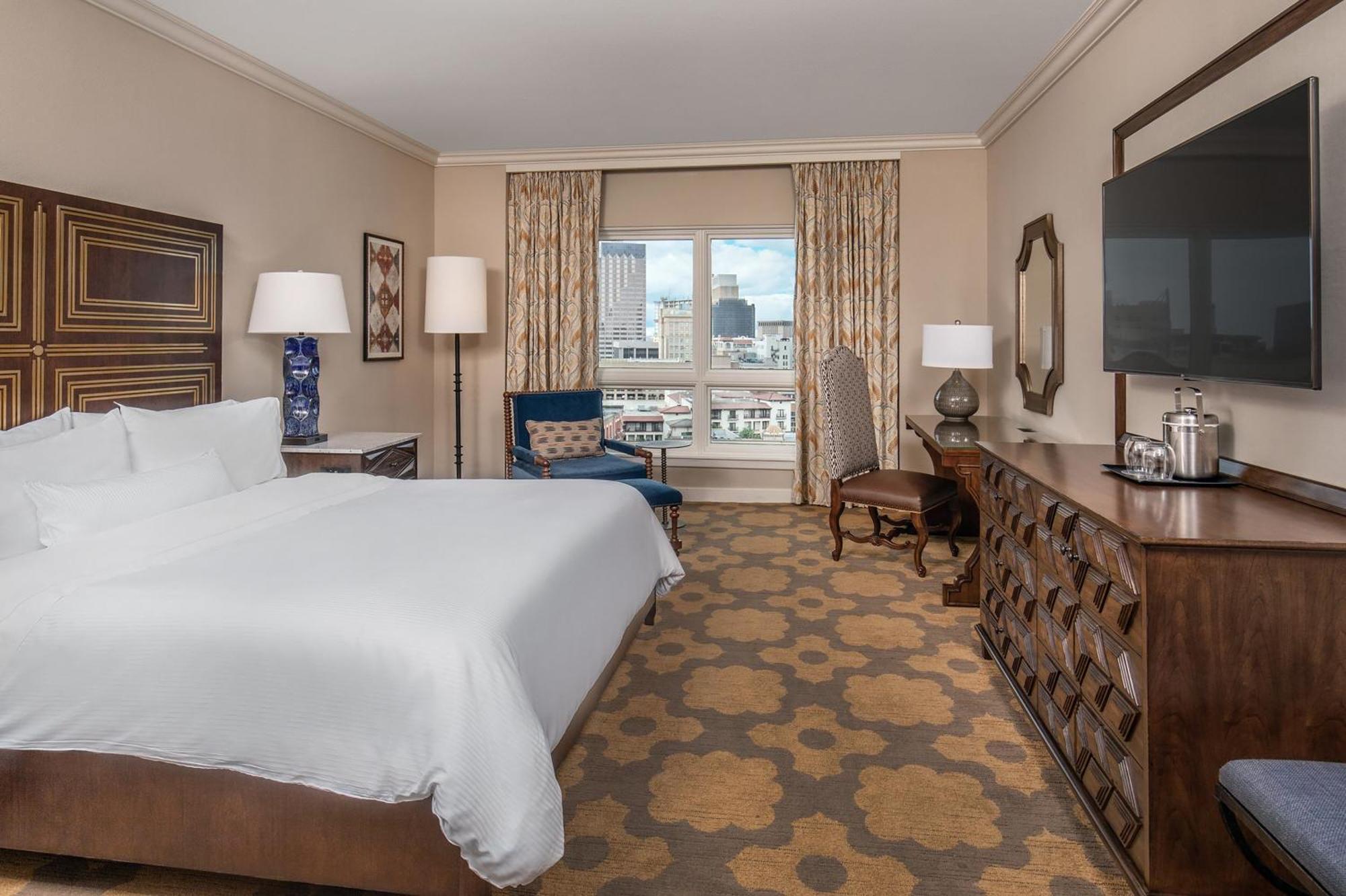 Traditional King, Guest room, 1 King, City view,1543661932:JPEG