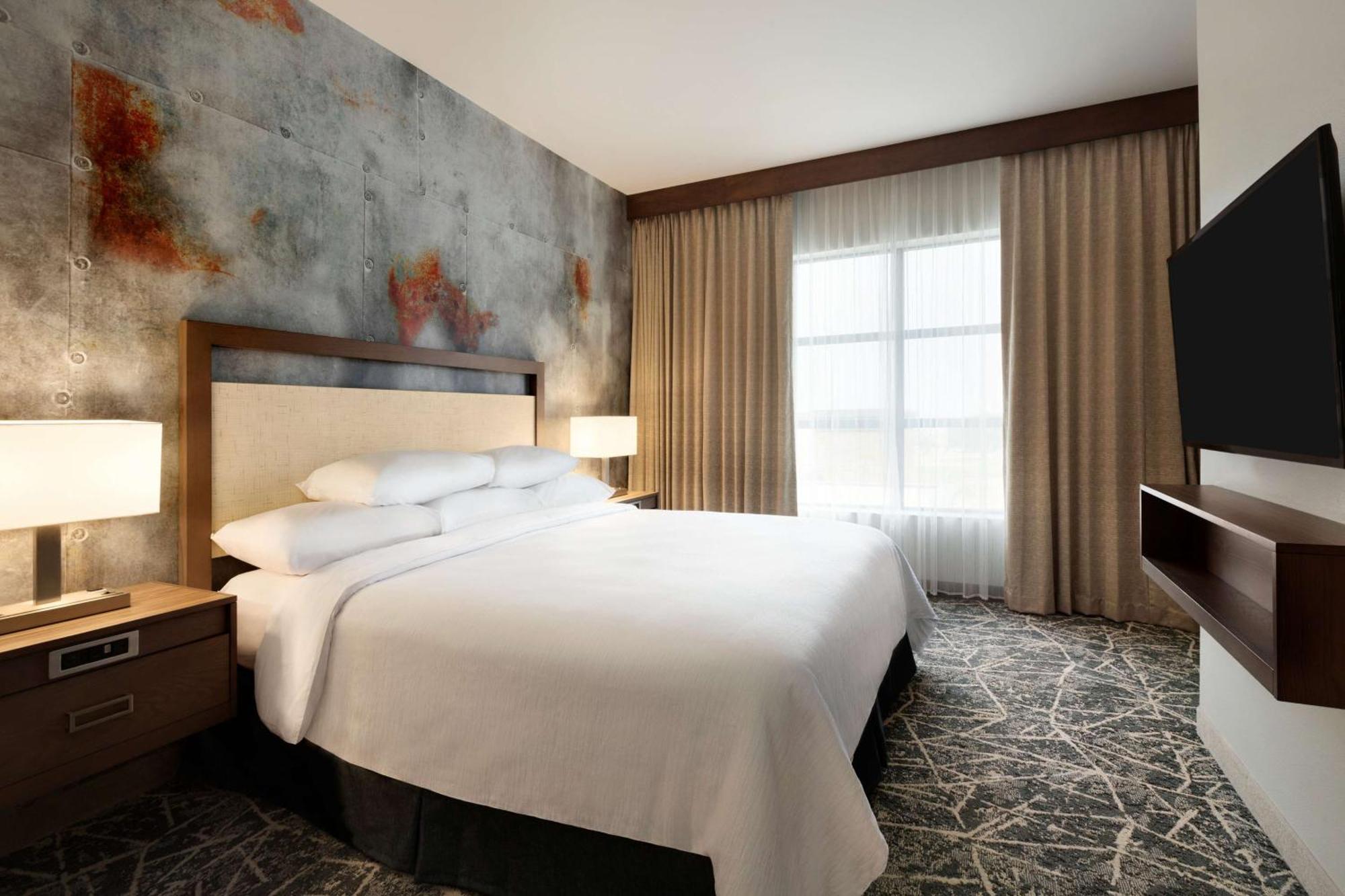 Two-Room King Suite Hearing Access