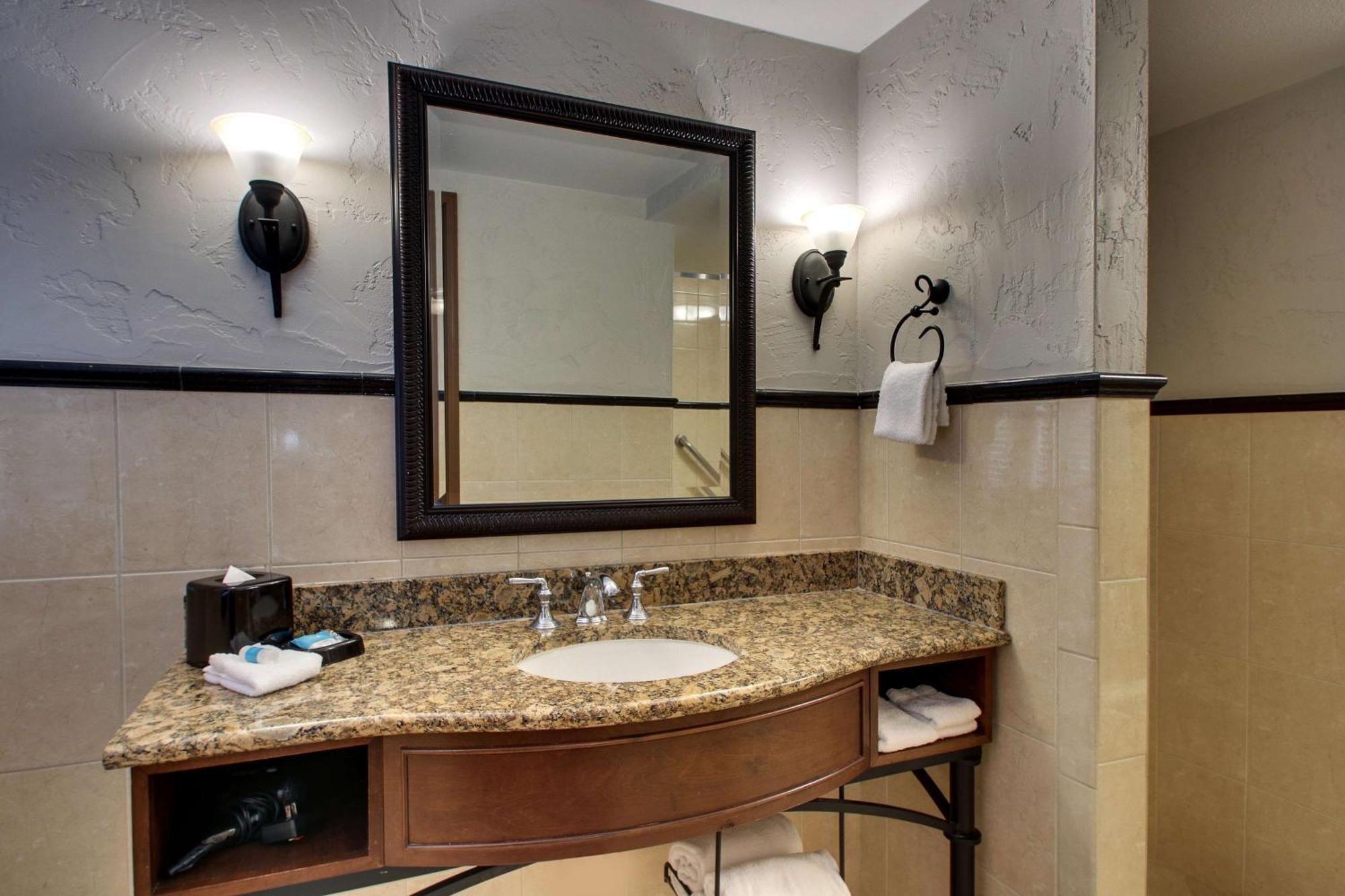 Queen Suite with Two Queen Beds