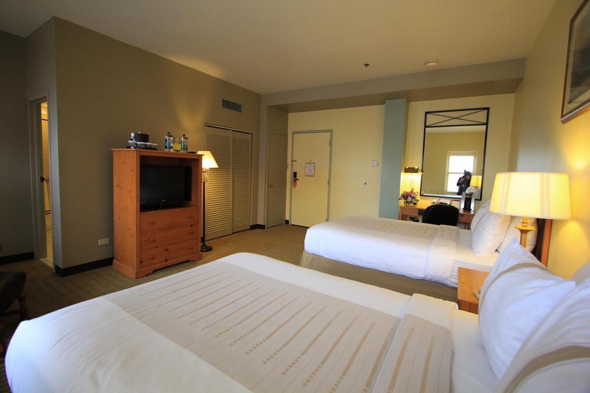 Deluxe Queen Room Two Queen Beds