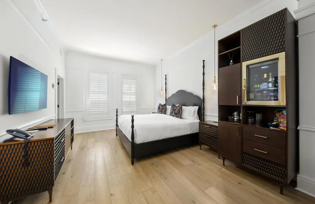 Fairmount Hotel-1