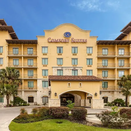 Comfort Suites Alamo-River Walk-2