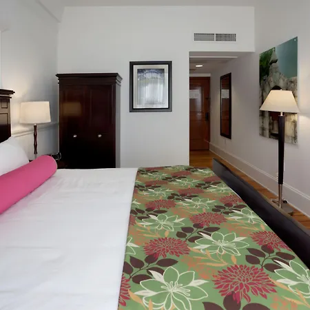 Hotel Gibbs Downtown Riverwalk-3